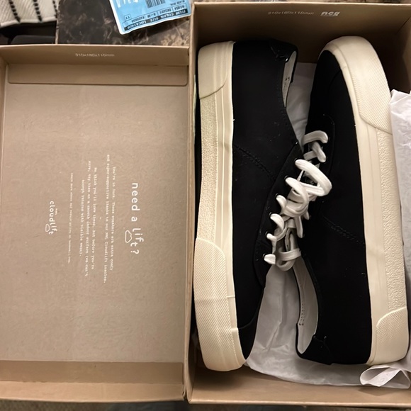 Madewell sneakers in black. Size 9 men, 10.5 women. Never worn. - Picture 2 of 7